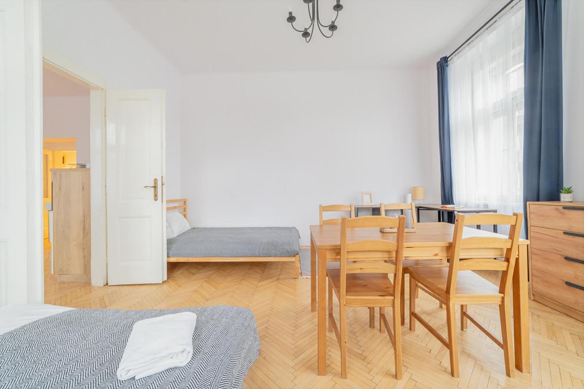 Authentic Czech Experience By Rentez Apartmán Praha